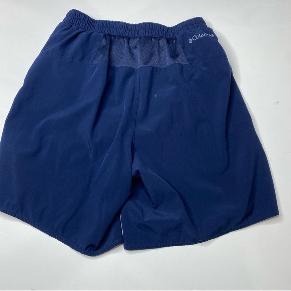 Columbia men’s size M/7 in navy with brief liner, 2 pockets athletic shorts. - Picture 2 of 6